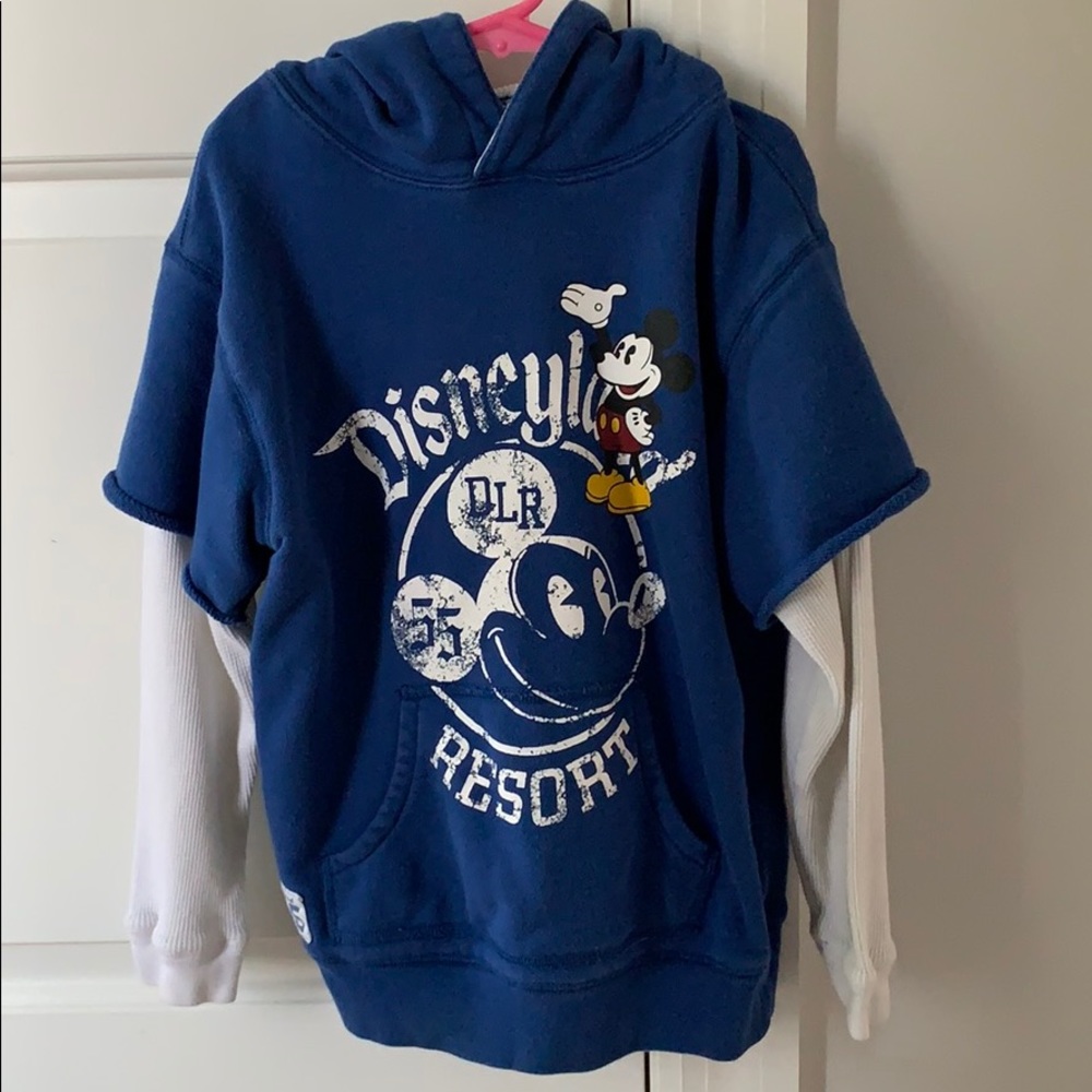 Disneyland Resort sweatshirt